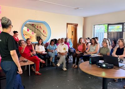 Documento orienta profissionais da rede municipal sobre como identificar casos de discrimina&ccedil;&atilde;o racial, acolher v&iacute;timas e encaminhar ocorr&ecirc;ncias.