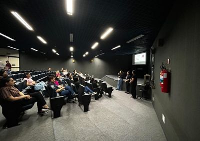 Palestras abordaram formas de viol&ecirc;ncia contra a mulher, preven&ccedil;&atilde;o e servi&ccedil;os de acolhimento; iniciativa busca ampliar o saber sobre a rede de prote&ccedil;&atilde;o