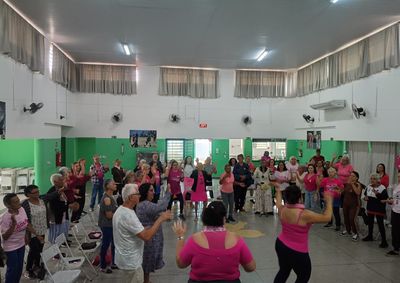 Atividade promovida pela Secretaria de Inclus&atilde;oreuniu exibi&ccedil;&atilde;o de document&aacute;rio, roda de conversa e a&ccedil;&otilde;es de conscientiza&ccedil;&atilde;o durante o Outubro Rosa