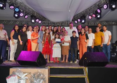 Festa promovida pela Prefeitura contou com jantar, apresenta&ccedil;&otilde;es culturais, shows musicais e participa&ccedil;&atilde;o de m&atilde;es de todas as comunidades do munic&iacute;pio