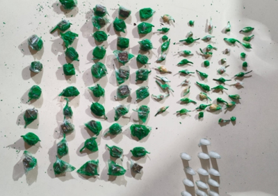 Pol&iacute;cia Militar apreendeu 46 por&ccedil;&otilde;es de maconha, 13 pinos de coca&iacute;na e 50 pedras de crack durante abordagem no bairro Ch&atilde; do Marinheiro