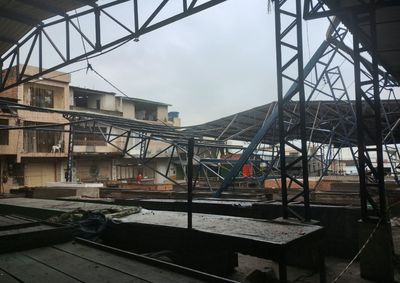 Obra prev&ecirc; a constru&ccedil;&atilde;o de um novo galp&atilde;o pr&eacute;-moldado de concreto para substituir a cobertura que sofreu colapso parcial em maio deste ano