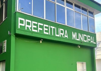 Editais contemplam os cargos de auxiliar de servi&ccedil;os gerais, merendeiro e motorista de transporte escolar; inscri&ccedil;&otilde;es seguem at&eacute; 5 de agosto