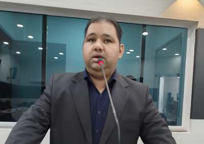 Pedido de informa&ccedil;&atilde;o foi apresentado na &uacute;ltima sess&atilde;o do semestre e solicita esclarecimentos sobre falta de &aacute;gua, cobran&ccedil;as e medidas emergenciais
