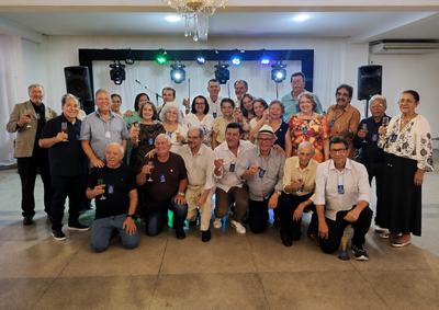 Turma 1971/74 realizou o 7&ordm; encontro com celebra&ccedil;&atilde;o religiosa, homenagens, visita ao col&eacute;gio e confraterniza&ccedil;&atilde;o; nova edi&ccedil;&atilde;o j&aacute; est&aacute; prevista para 2027