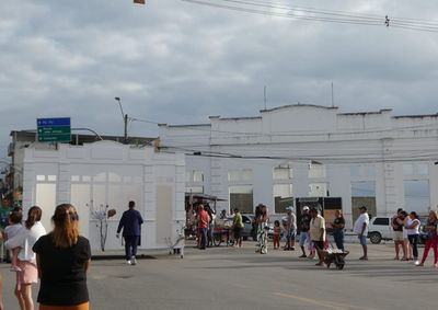 Filme de Paulo Ricardo da Costa registra a for&ccedil;a cultural dos desfiles c&iacute;vicos e integra mostra de curtas pernambucanos nesta quinta-feira (3), &agrave;s 18h30