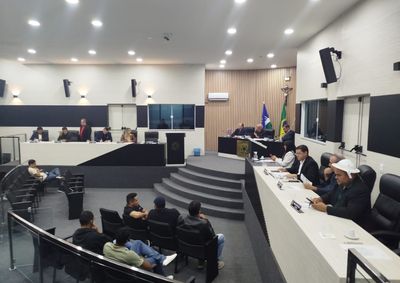 Tribunal n&atilde;o decidiu sobre validade das emendas que reduziram limite para cr&eacute;ditos suplementares e determinou continuidade da fiscaliza&ccedil;&atilde;o