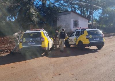 V&iacute;tima de 42 anos precisou de atendimento m&eacute;dico; suspeito fugiu e ainda n&atilde;o foi localizado pelas autoridades