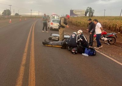 Ve&iacute;culos seguiam na rodovia no sentido de Assis Chateaubriand a Toledo; v&iacute;tima recebeu atendimento do Samu