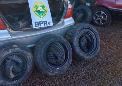 Carga estava dividida entre os carros, com placas do Paraguai; motoristas receberiam R$ 100,00 pelo transporte