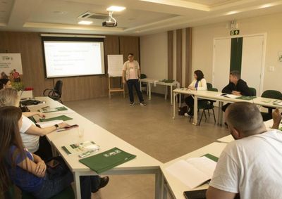 Treinamento come&ccedil;a dia 15 de julho e ensina t&eacute;cnicas de preven&ccedil;&atilde;o e controle de doen&ccedil;as para melhorar a produtividade de hortali&ccedil;as