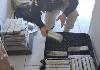 Droga estava na mala do menor, que viajada como passageiro em um carro de aplicativo que saiu de Foz do Igua&ccedil;u com destino a Cascavel