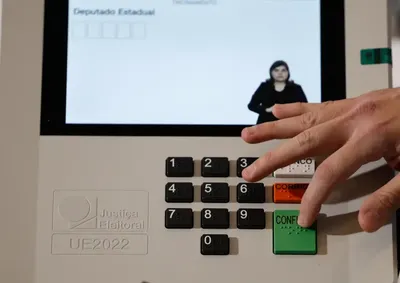 Est&atilde;o liberados carreatas, panfletagens e an&uacute;ncios na internet; os atos est&atilde;o permitidos at&eacute; 3 de outubro, um dia antes do primeiro turno
