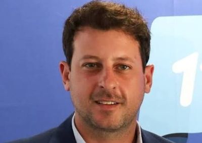 Natan Sperafico foi atingido por um autom&oacute;vel enquanto participava de uma a&ccedil;&atilde;o de campanha no Centro e precisou ser encaminhado para exames