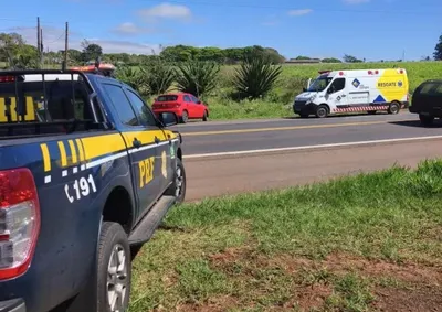 Motociclista recebeu atendimento no local e foi encaminhada a uma Unidade de Pronto Atendimento (UPA)
