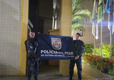 Suspeito fugiu por &aacute;rea de mata e abandonou mochila com coca&iacute;na, maconha, skank e dinheiro
