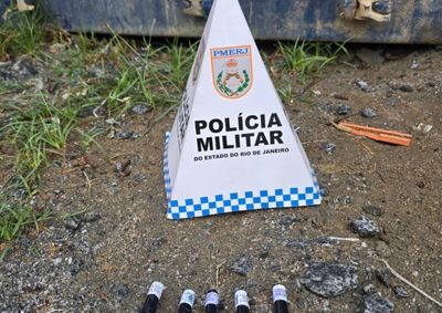 Cinco pinos de coca&iacute;na foram encontrados durante dilig&ecirc;ncias realizadas no bairro Liberdade ap&oacute;s den&uacute;ncia an&ocirc;nima.