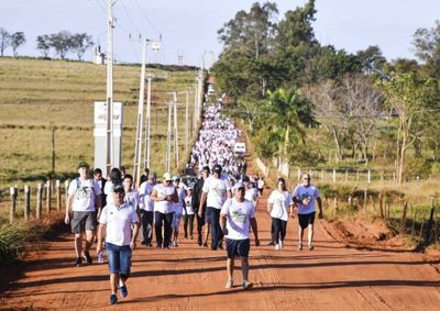 Este ano a Caminhada tem percurso programado de 7.700 metros, com a saída marcada para as 7h30 no Lago Aratimbó