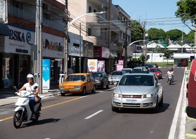 No Paraná, 24,2% da frota tributada (cerca de 1,14 milhão de veículos) está inadimplente; após 30 dias de atraso, há acréscimo de juros e multa