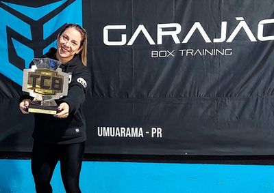 Deisi Martins, do Garajão Box Training, já está entre as 12 mulheres mais bem condicionadas do Brasil