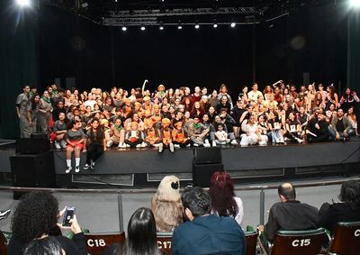 Ao todo, mais de 1.800 pessoas acompanharam as tr&ecirc;s sess&otilde;es da mostra. O evento foi realizado no &uacute;ltimo final de semana e reuniu grupos de diversas cidades