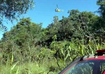 Al&eacute;m das equipes terrestres apoiadas por c&atilde;es e drone, embarca&ccedil;&otilde;es e um helic&oacute;ptero foram empregados na opera&ccedil;&atilde;o