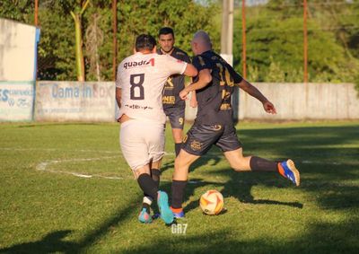 Maior competi&ccedil;&atilde;o da modalidade na regi&atilde;o re&uacute;ne mais de 2 mil atletas; JR Martelinho FC engata sequ&ecirc;ncia positiva e entra no top 10 da tabela