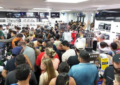 Estrat&eacute;gia revoluciona o varejo na fronteira, cria tend&ecirc;ncias replicadas por concorrentes e consolida a cidade paraguaia como polo de compras nacional
