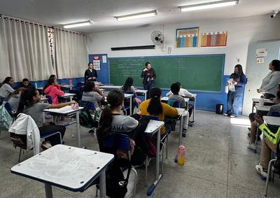 A&ccedil;&atilde;o voltada exclusivamente para estudantes do 5&ordm; ano da Escola Municipal Vin&iacute;cius de Morais integra a programa&ccedil;&atilde;o do M&ecirc;s do Meio Ambiente 