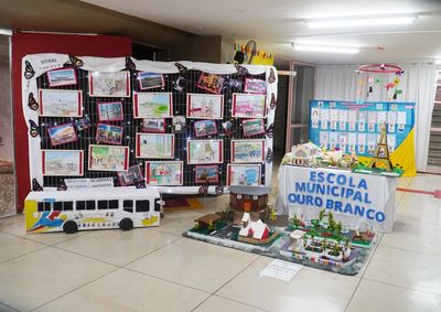 A a&ccedil;&atilde;o integra o Projeto &lsquo;Umuarama: As Hist&oacute;rias e Mem&oacute;rias de Sua Gente!&rsquo;, desenvolvido ao longo do ano com estudantes da Educa&ccedil;&atilde;o Infantil e Fundamental