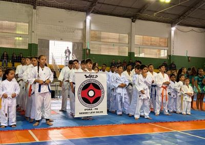 O evento foi promovido pelo Projeto Sem Nome e contou com a participa&ccedil;&atilde;o de 90 atletas, que competiram nas modalidades de kata e kumite
