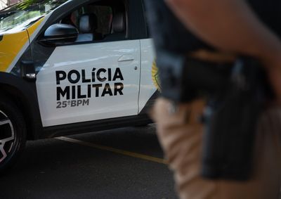 Ap&oacute;s a batida, condutora desceu agressiva, tentou agredir a outra mulher, fez amea&ccedil;as e jogou o celular no ch&atilde;o, deixando o local antes da pol&iacute;cia chegar