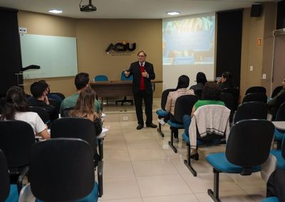 Treinamento ministrado por Braz Ismael Vendramini reuniu profissionais de v&aacute;rios setores para atualizar t&aacute;ticas de preven&ccedil;&atilde;o e recupera&ccedil;&atilde;o de d&iacute;vidas