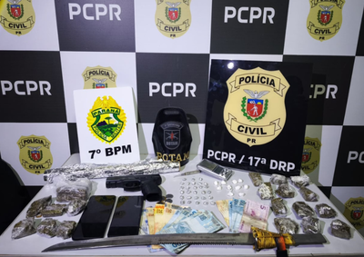A&ccedil;&atilde;o conjunta entre Pol&iacute;cia Militar e Pol&iacute;cia Civil cumpriu mandados e apreendeu entorpecentes, simulacro de arma e mais de R$ 1,5 mil em dinheiro