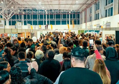 Tradicional Feira Ponta de Estoque ser&aacute; aberta &agrave;s 18h, no Centro de Eventos Prefeito Alexandre Ceranto