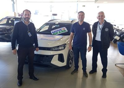 Parceria com Uvel e Autorama desburocratiza acesso ao programa federal de R$ 30 bi com juros reduzidos para taxistas e condutores de aplicativo