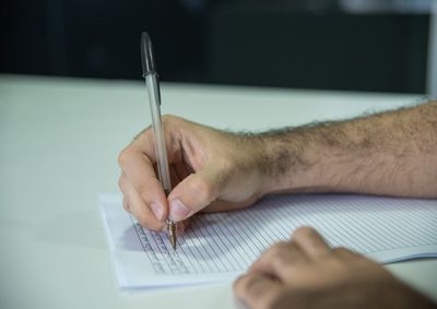 Sele&ccedil;&atilde;o tempor&aacute;ria contempla cidades do NRE para ensino b&aacute;sico e t&eacute;cnico; inscri&ccedil;&otilde;es s&atilde;o gratuitas e seguem at&eacute; agosto
