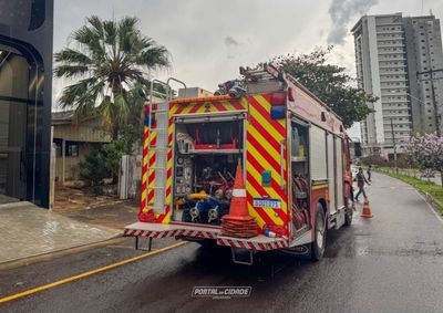 No momento da ocorr&ecirc;ncia, duas mulheres estavam na resid&ecirc;ncia, uma de 61 anos e uma idosa de 100 anos