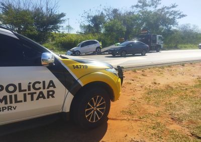 Acidente ocorreu entre Umuarama e Perobal na manh&atilde; desta quinta-feira; v&iacute;timas foram socorridas e encaminhadas ao atendimento municipal ap&oacute;s colis&atilde;o