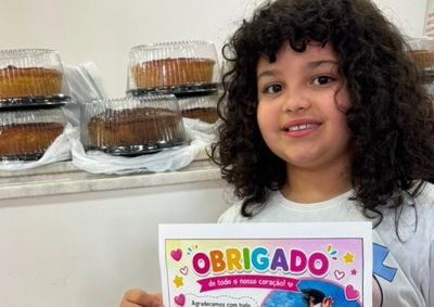 Confraterniza&ccedil;&atilde;o e bolos preparados pela pr&oacute;pria fam&iacute;lia e por amigos celebram uma hist&oacute;ria de supera&ccedil;&atilde;o