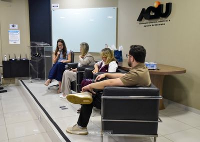 A necessidade de decis&otilde;es tomadas coletivamente foi um dos pontos centrais da discuss&atilde;o, que abordou planos de a&ccedil;&atilde;o e tamb&eacute;m a quest&atilde;o imobili&aacute;ria