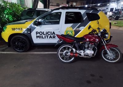 Com a ajuda de um comparsa, infrator havia retirado a placa do ve&iacute;culo antes da abordagem da PM