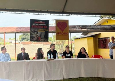 Reuni&atilde;o contou com representantes da rede de atendimento e abordou visitas a entidades, organiza&ccedil;&atilde;o do comit&ecirc;, legisla&ccedil;&atilde;o e elabora&ccedil;&atilde;o de um plano de a&ccedil;&atilde;o
