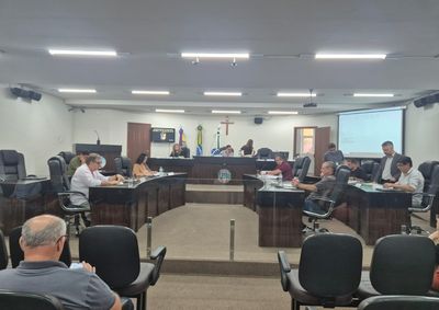 Sess&atilde;o desta segunda-feira (31) tamb&eacute;m ajustou calend&aacute;rio de datas religiosas e c&iacute;vicas da cidade