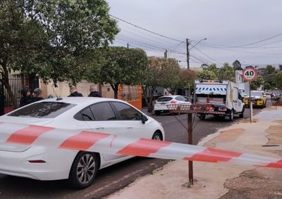 Homem foi capturado com colete bal&iacute;stico horas depois de policial encontrar Clayton Cruz morto em Mandaguari