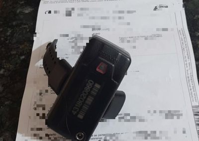 Ao realizar a consulta aos sistemas, os policiais constataram que havia um mandado de pris&atilde;o em aberto contra o homem pelo crime de furto qualificado
