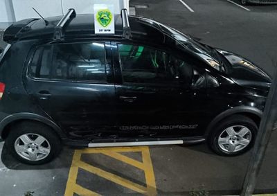 A equipe realizou uma verifica&ccedil;&atilde;o mais detalhada e confirmou que se tratava de um autom&oacute;vel que possu&iacute;a alerta de furto registrado em fevereiro deste ano
