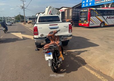 De acordo com as informa&ccedil;&otilde;es apuradas, o acidente envolveu uma Toyota Hilux e uma motocicleta Shineray 125