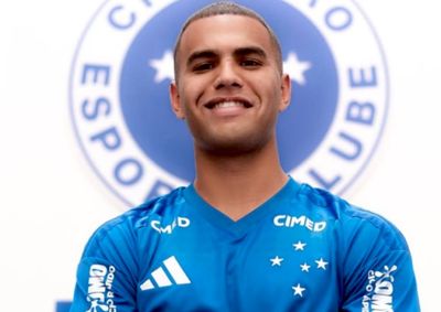 Com passagens por Palmeiras e Corinthians, o atleta tamb&eacute;m j&aacute; atuou no futebol europeu e no mundo ar&aacute;be