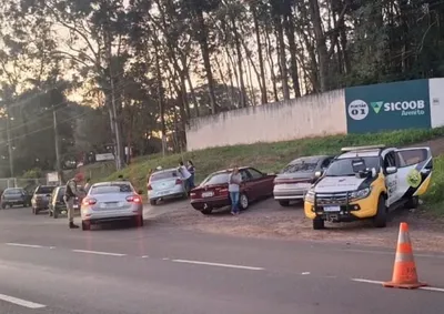 A&ccedil;&atilde;o da Pol&iacute;cia Rodovi&aacute;ria registrou recusas ao etil&ocirc;metro e consumo de &aacute;lcool neste domingo (16)